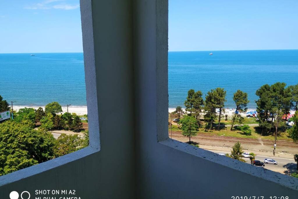 Аппартаменты С Двумя Балконами На Море И Горы Makhinjauri Esterno foto